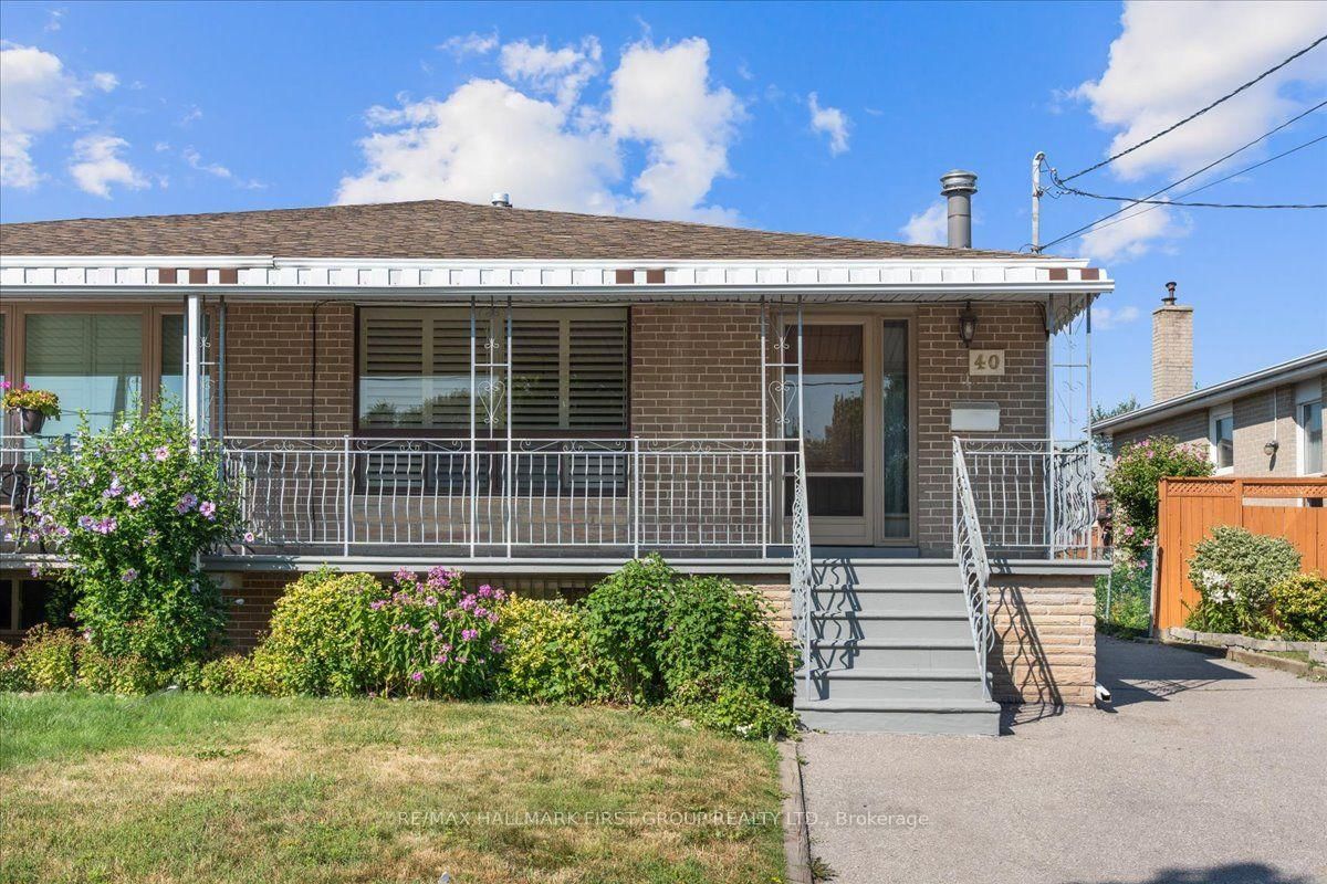 Property at 40 Cherrylawn