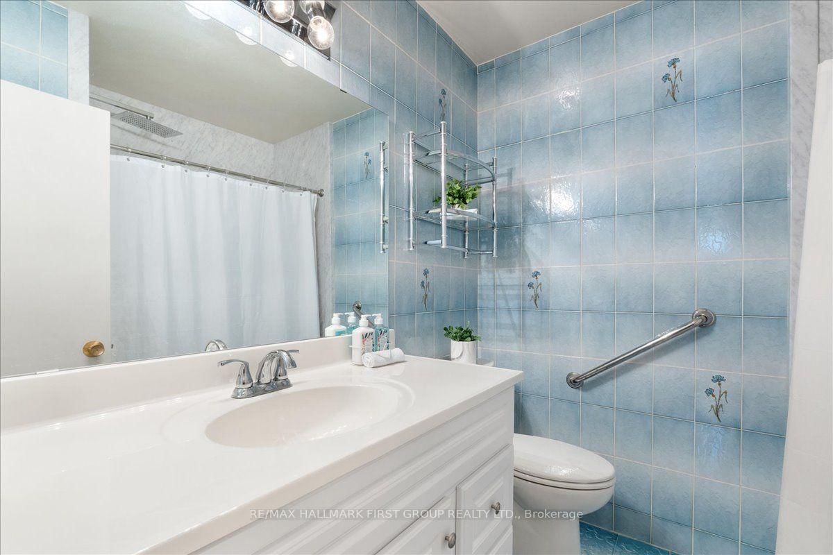 40 Cherrylawn Avenue • Toronto, ON photo 23