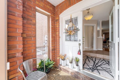 5642 Armando Avenue • Mississauga, ON photo 6