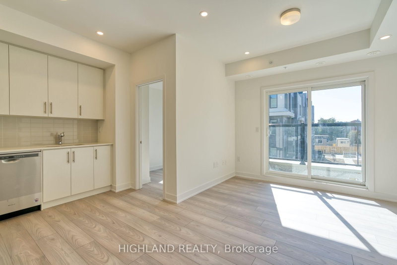7 - 3473 Widdicombe Way