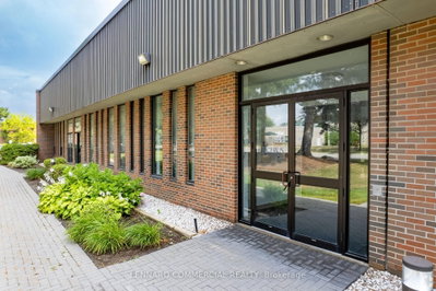 Industrial for lease at 2486 Dunwin Drive, Mississauga, Ontario, L5L 1J9 - Erin Mills - MLS: W13646994