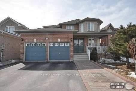 10 Sprucelands Avenue