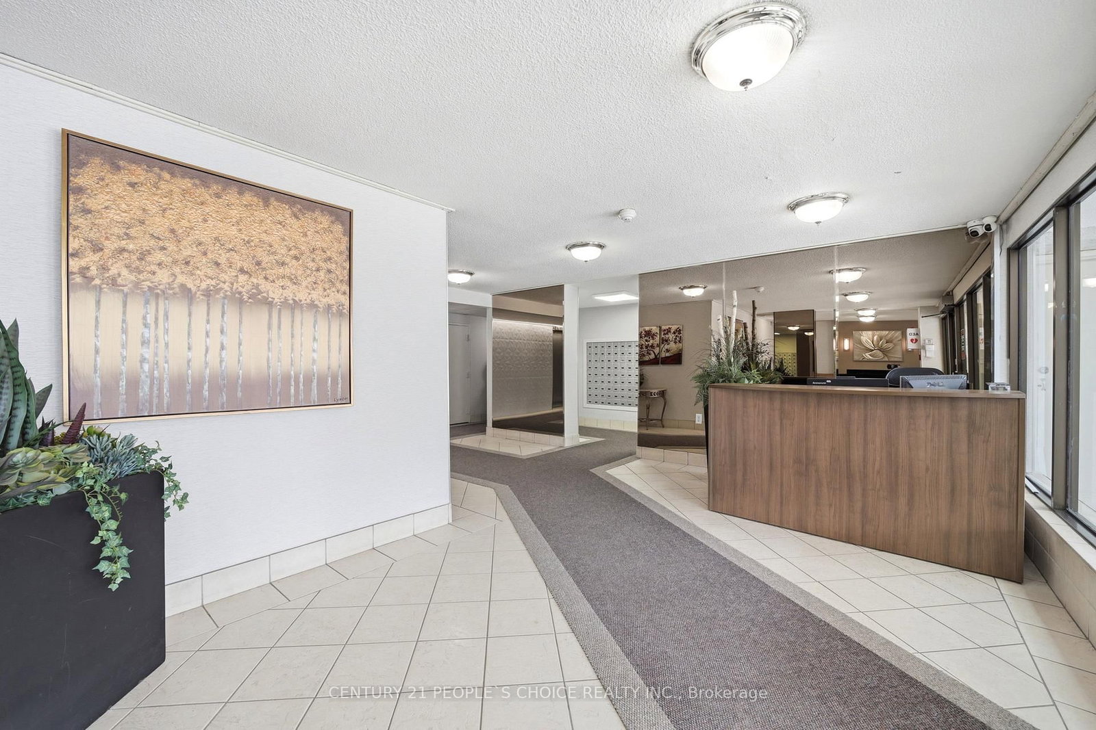 18 Knightsbridge Road • #2109 • Brampton, ON photo 2