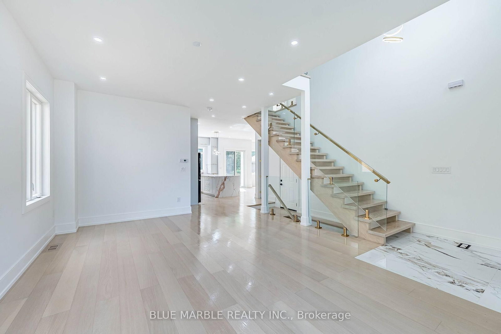 320 Kingsleigh Court • Milton, ON photo 7
