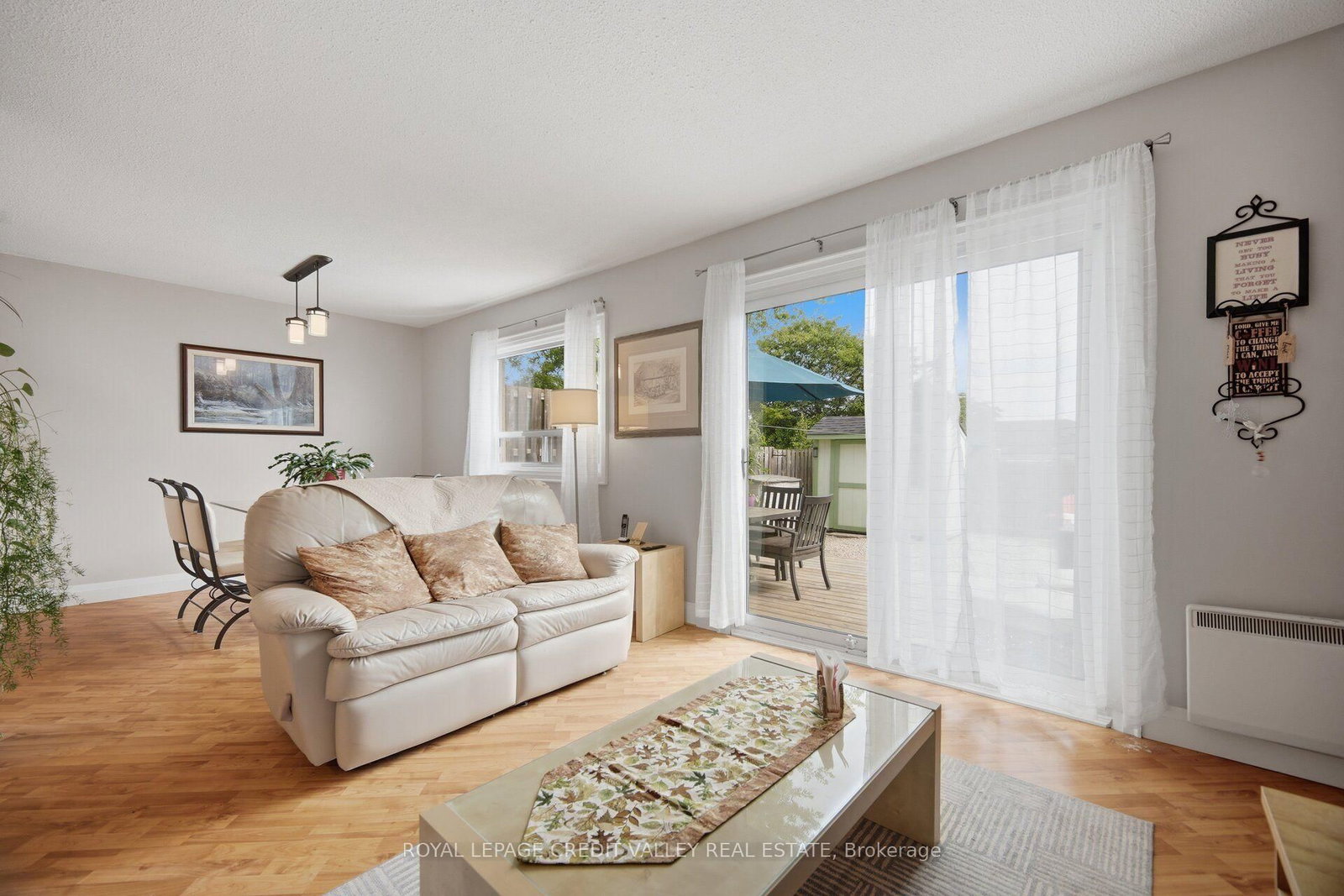 10 Gladstone Square • Brampton, ON photo 11