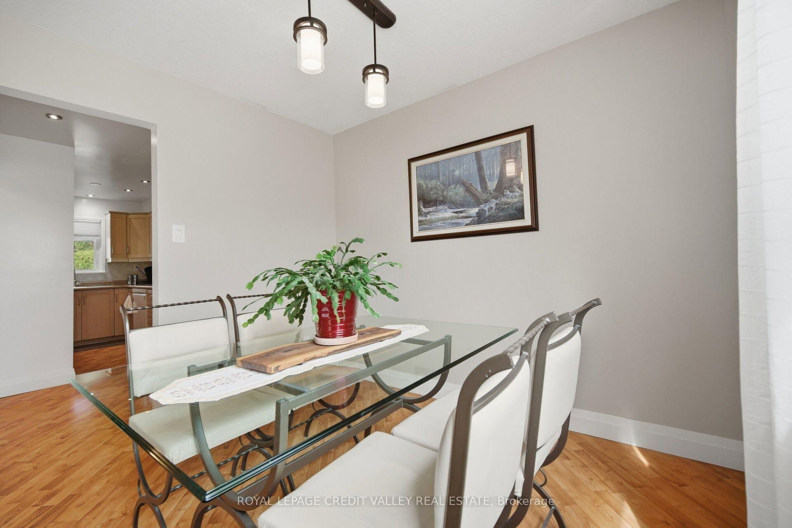 10 Gladstone Square • Brampton, ON photo 14