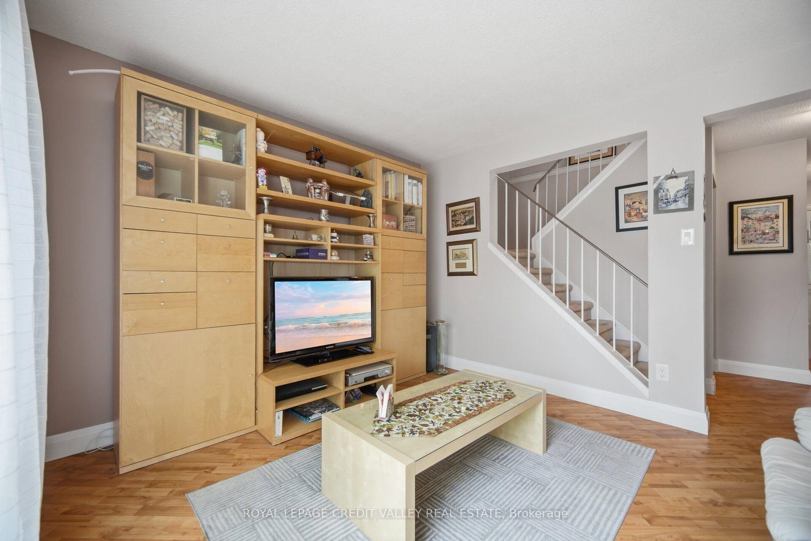 10 Gladstone Square • Brampton, ON photo 9