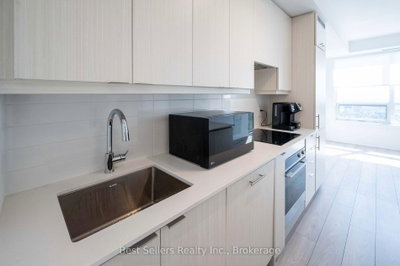 36 Elm Drive • #2406 • Mississauga, ON photo 6