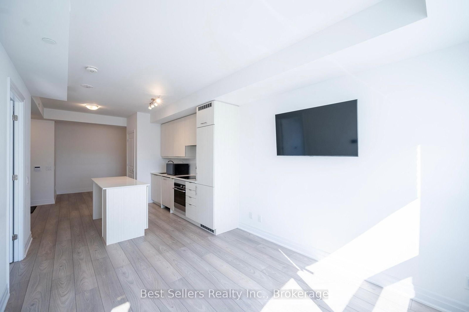 36 Elm Drive • #2406 • Mississauga, ON photo 9
