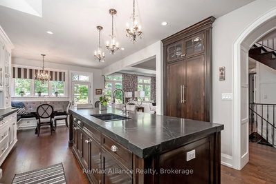 379 River Side Oakville,ON L6K 3N6 — Photo 10
