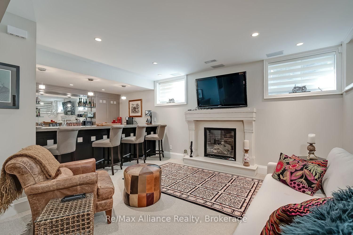 379 River Side Drive • Oakville, ON photo 34