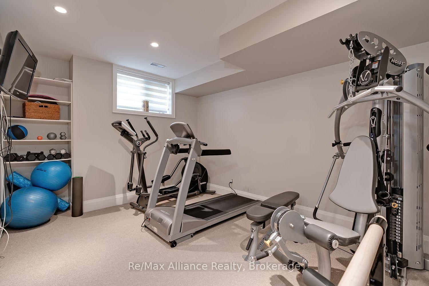 379 River Side Drive • Oakville, ON photo 37