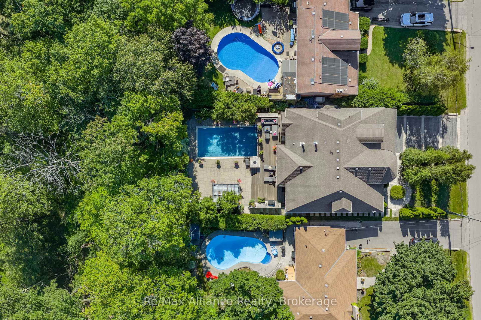 379 River Side Drive • Oakville, ON photo 47