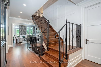 379 River Side Drive • Oakville, ON photo 6