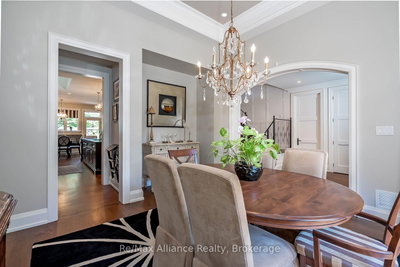 379 River Side Drive • Oakville, ON photo 8