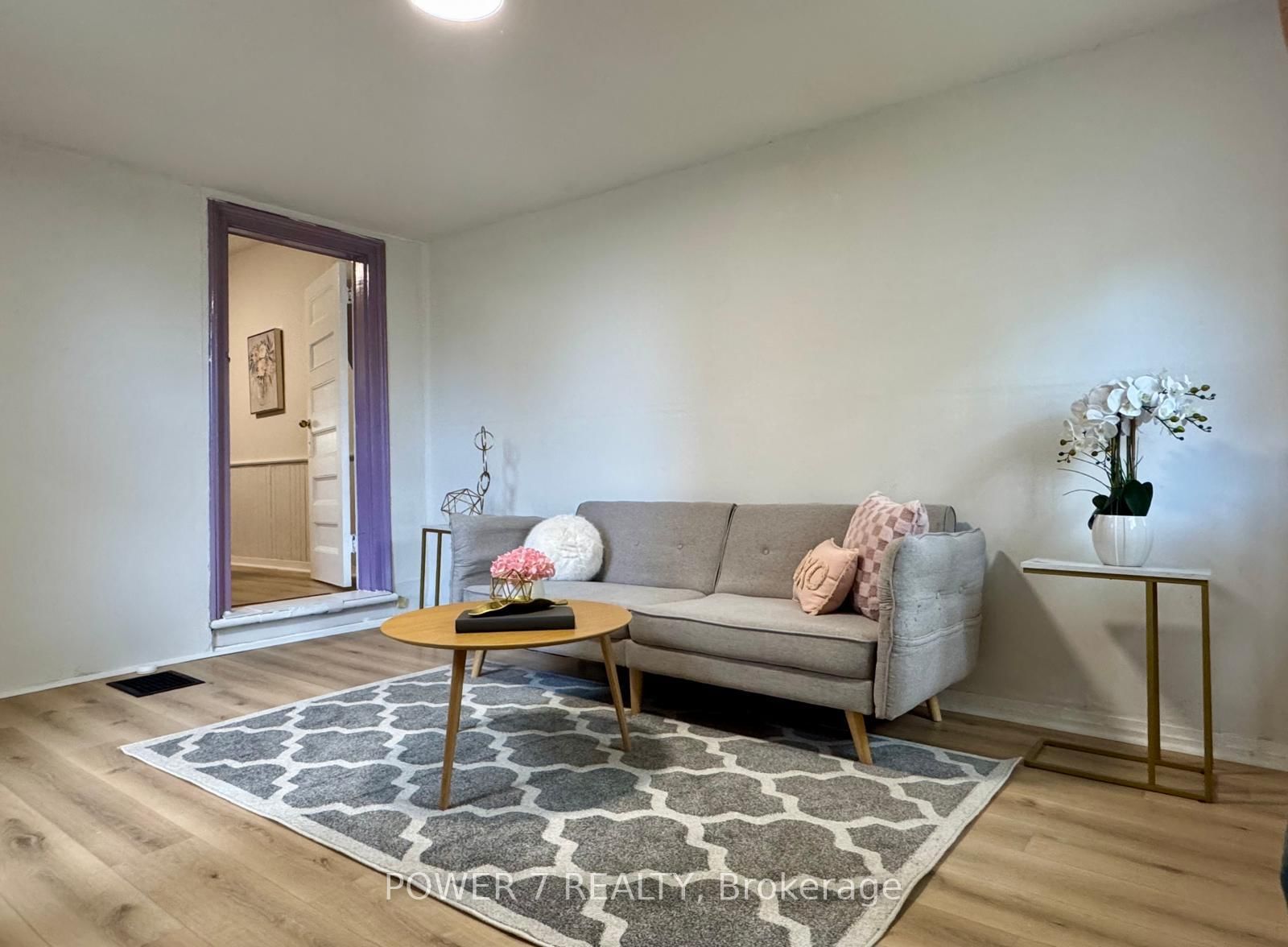 810 Ossington Avenue • Toronto, ON photo 11