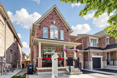 13 Fringetree Road • Brampton, ON photo 2