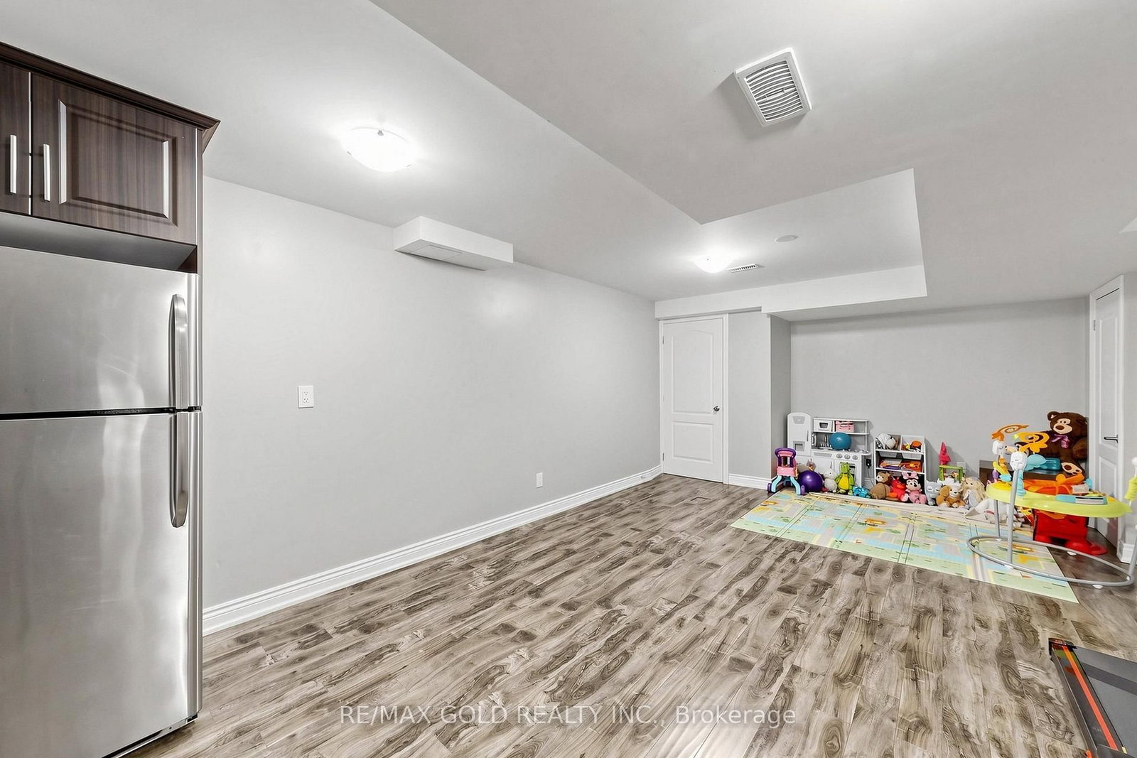 13 Fringetree Road • Brampton, ON photo 37