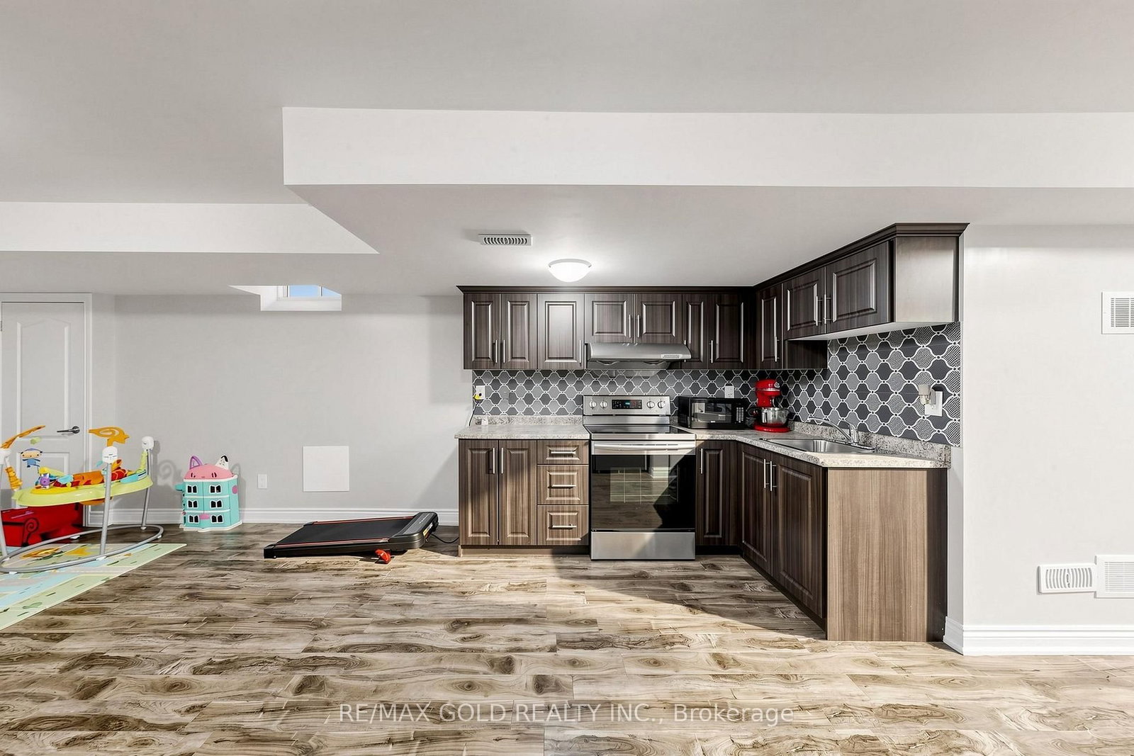 13 Fringetree Road • Brampton, ON photo 40