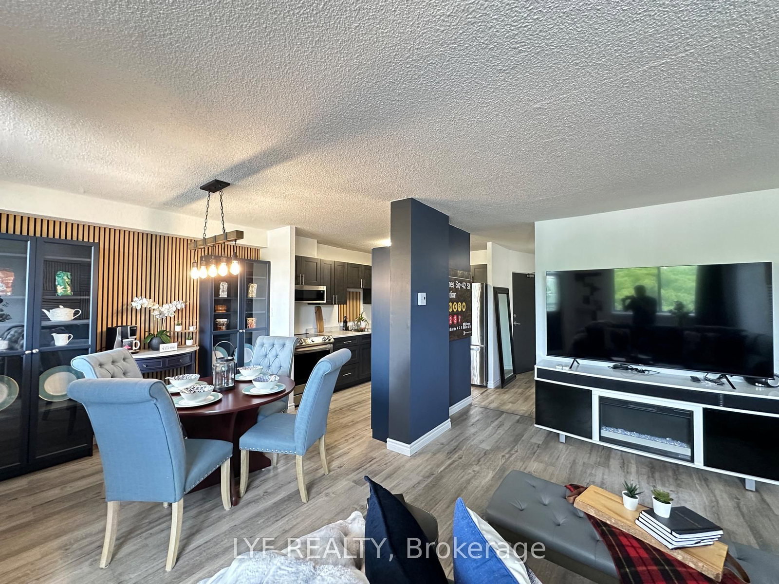 81 MILLSIDE Drive • #401 • Milton, ON photo 1