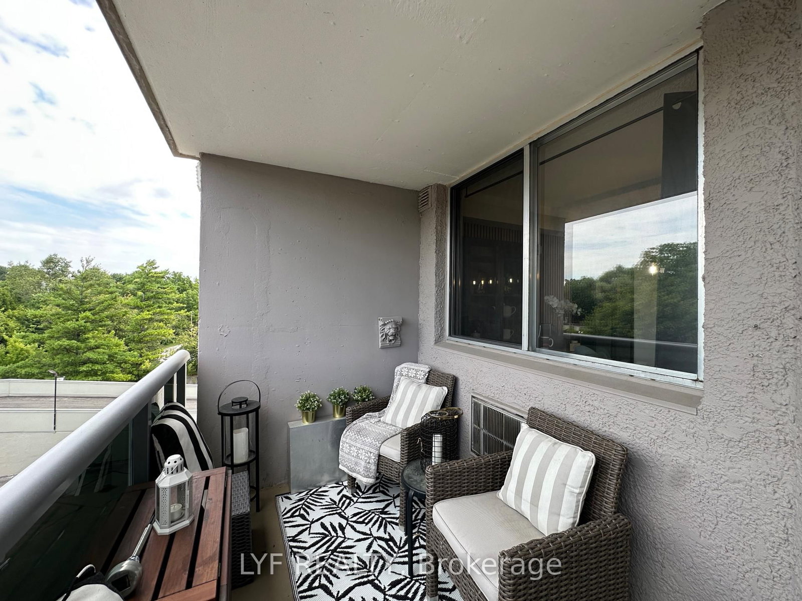 81 MILLSIDE Drive • #401 • Milton, ON photo 19