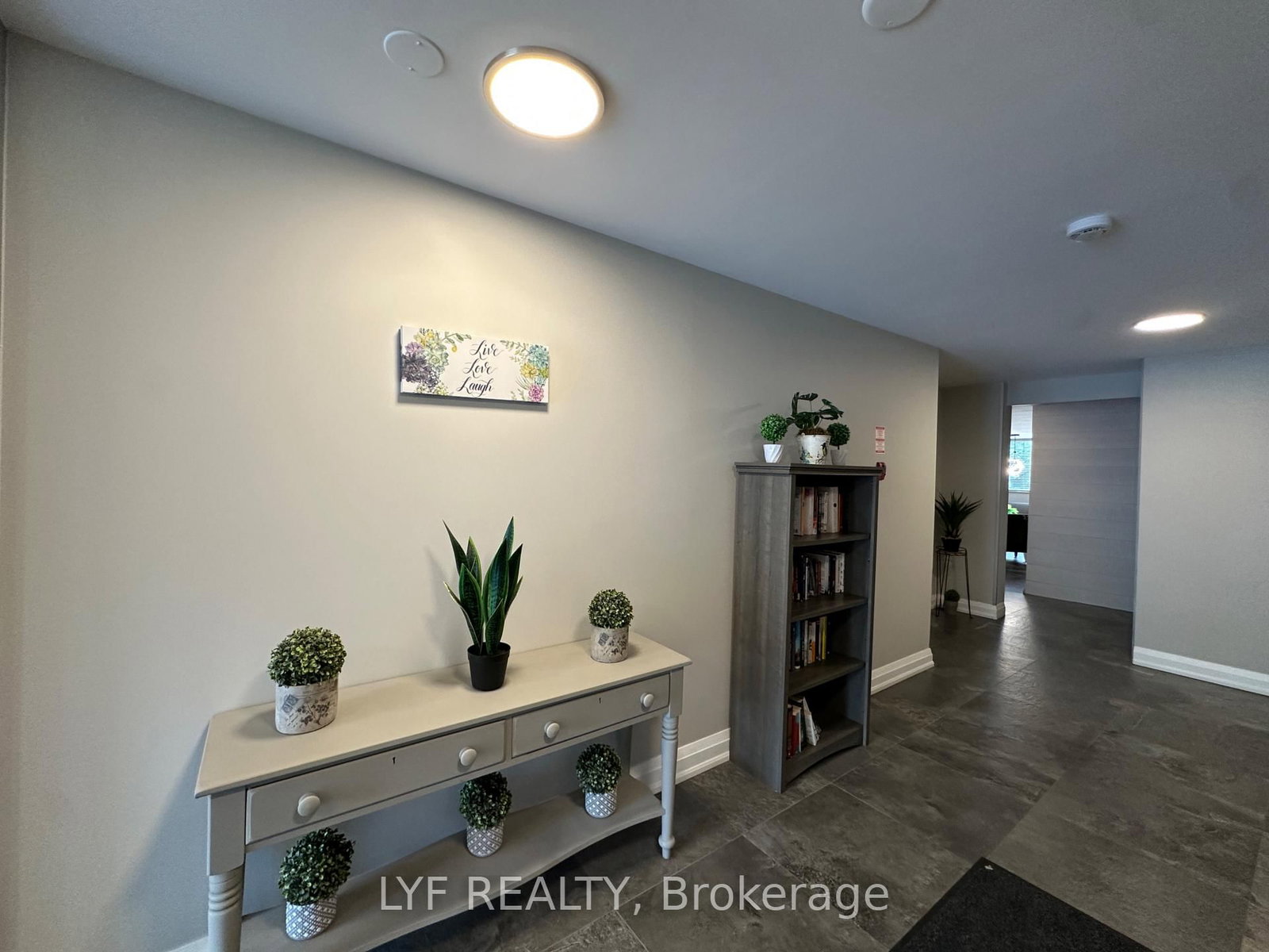 81 MILLSIDE Drive • #401 • Milton, ON photo 22