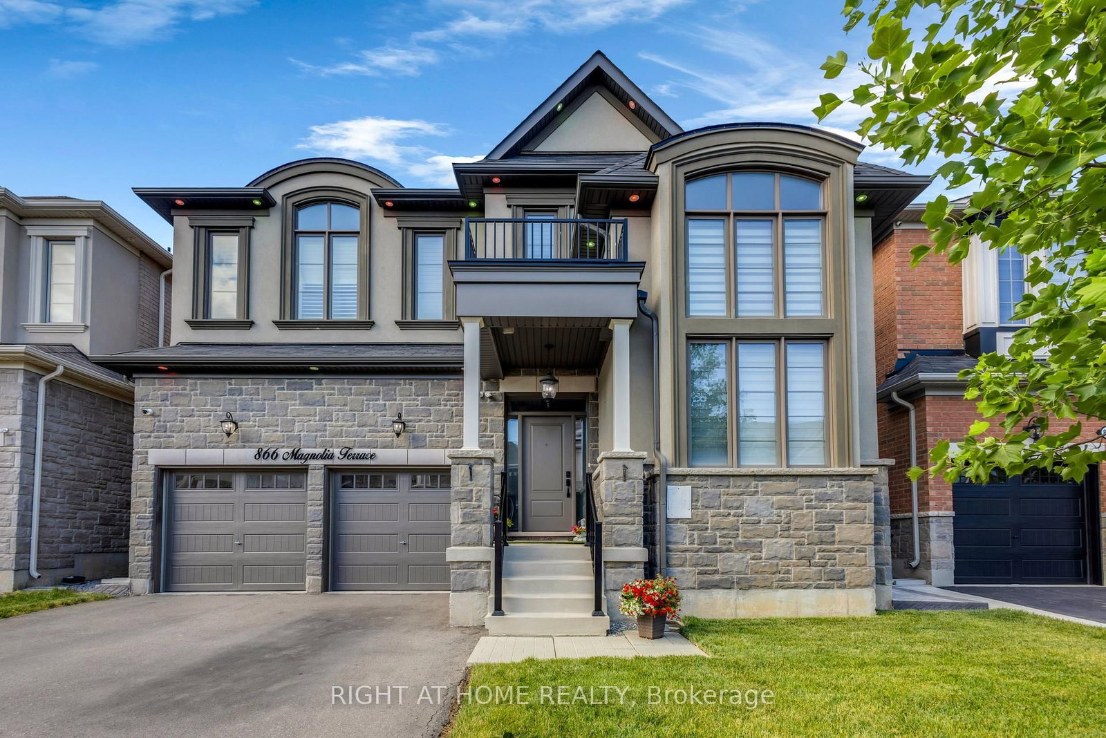 866 Magnolia Terrace • Milton, ON photo 1