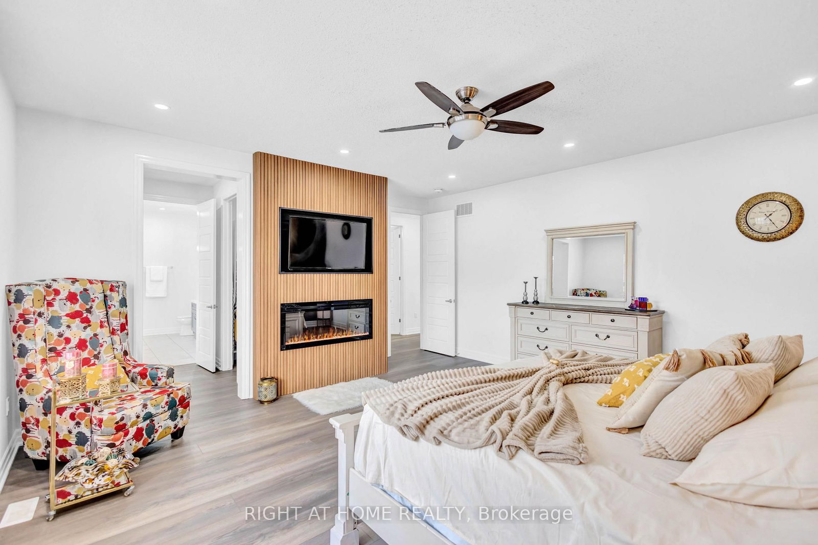 866 Magnolia Terrace • Milton, ON photo 30