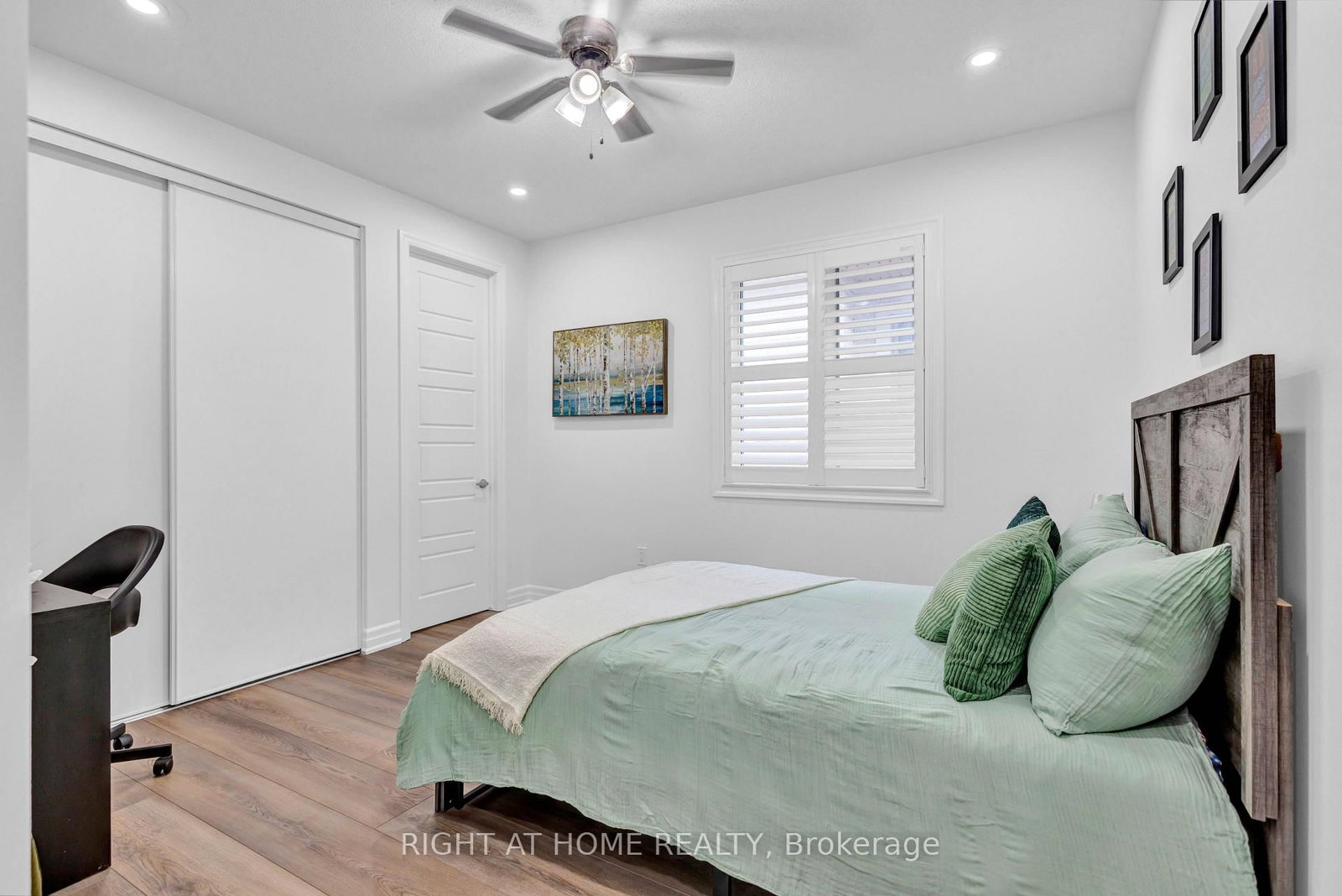 866 Magnolia Terrace • Milton, ON photo 38