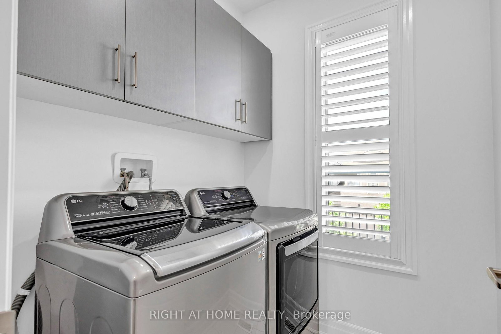 866 Magnolia Terrace • Milton, ON photo 41