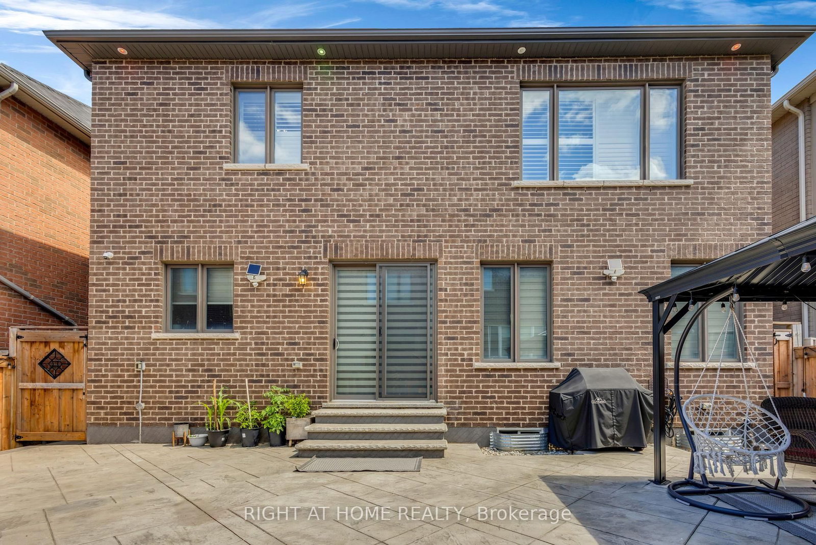 866 Magnolia Terrace • Milton, ON photo 44