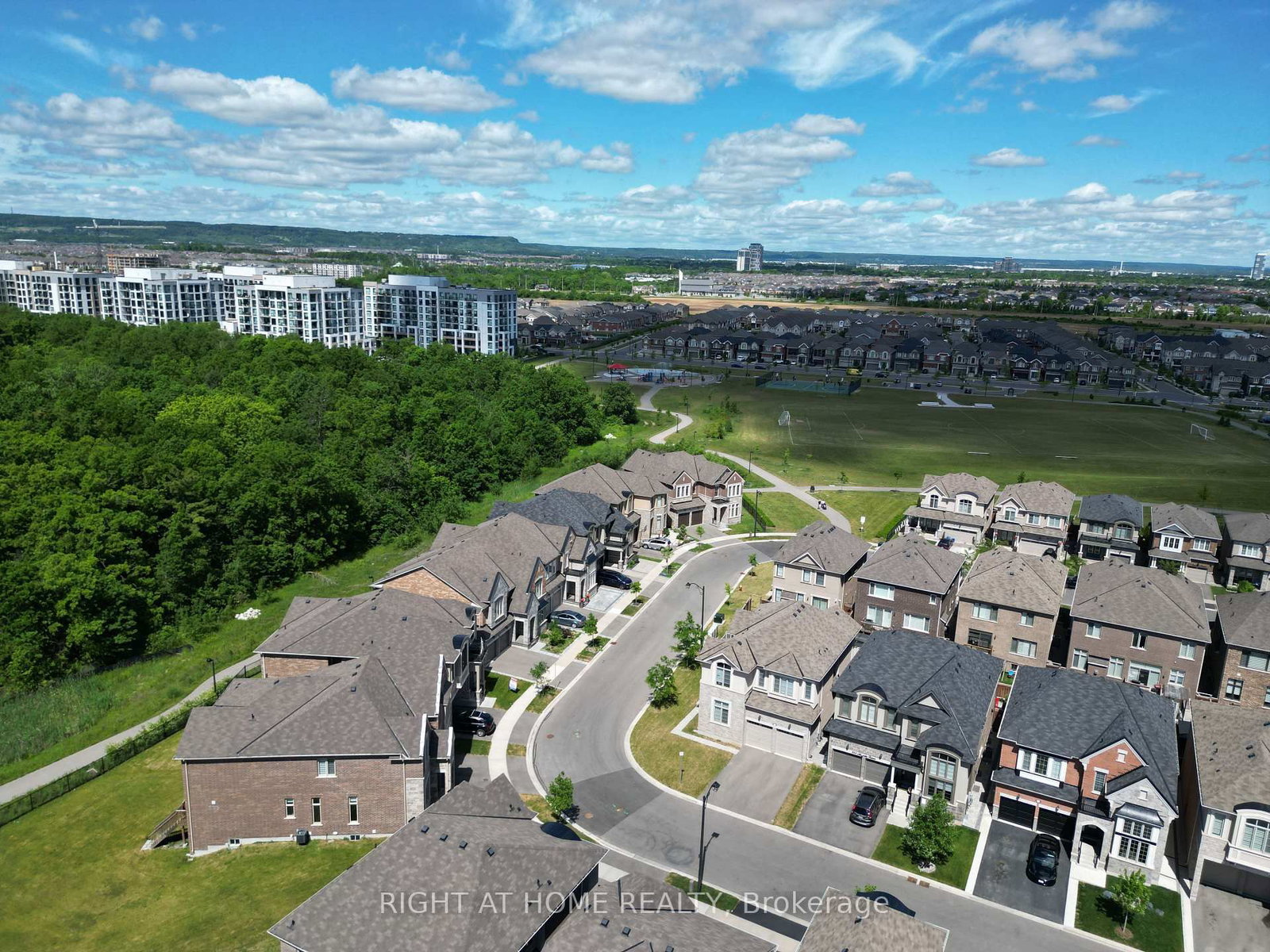866 Magnolia Terrace • Milton, ON photo 47