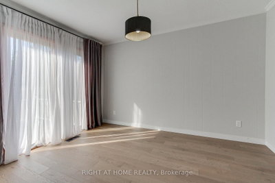 1715 Oberon Mississauga,ON L4X 2K7 — Photo 13
