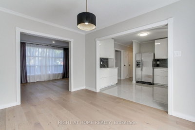 1715 Oberon Mississauga,ON L4X 2K7 — Photo 14