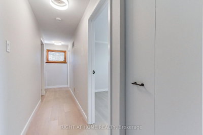 1715 Oberon Mississauga,ON L4X 2K7 — Photo 23