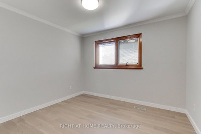 1715 Oberon Mississauga,ON L4X 2K7 — Photo 28