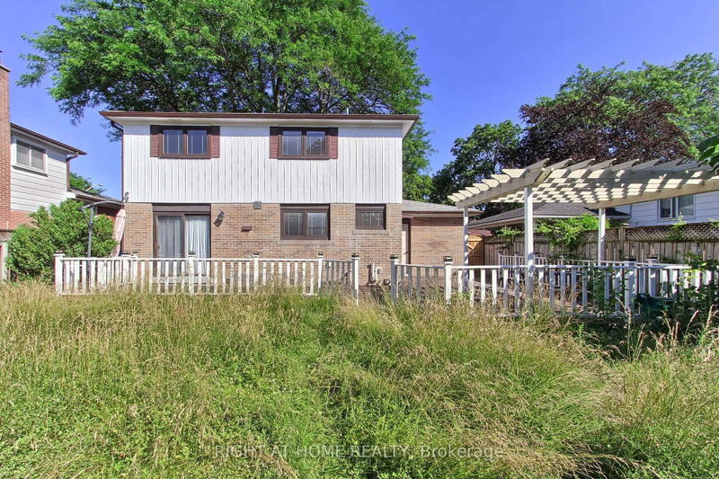 1715 Oberon Mississauga,ON L4X 2K7 — Photo 42