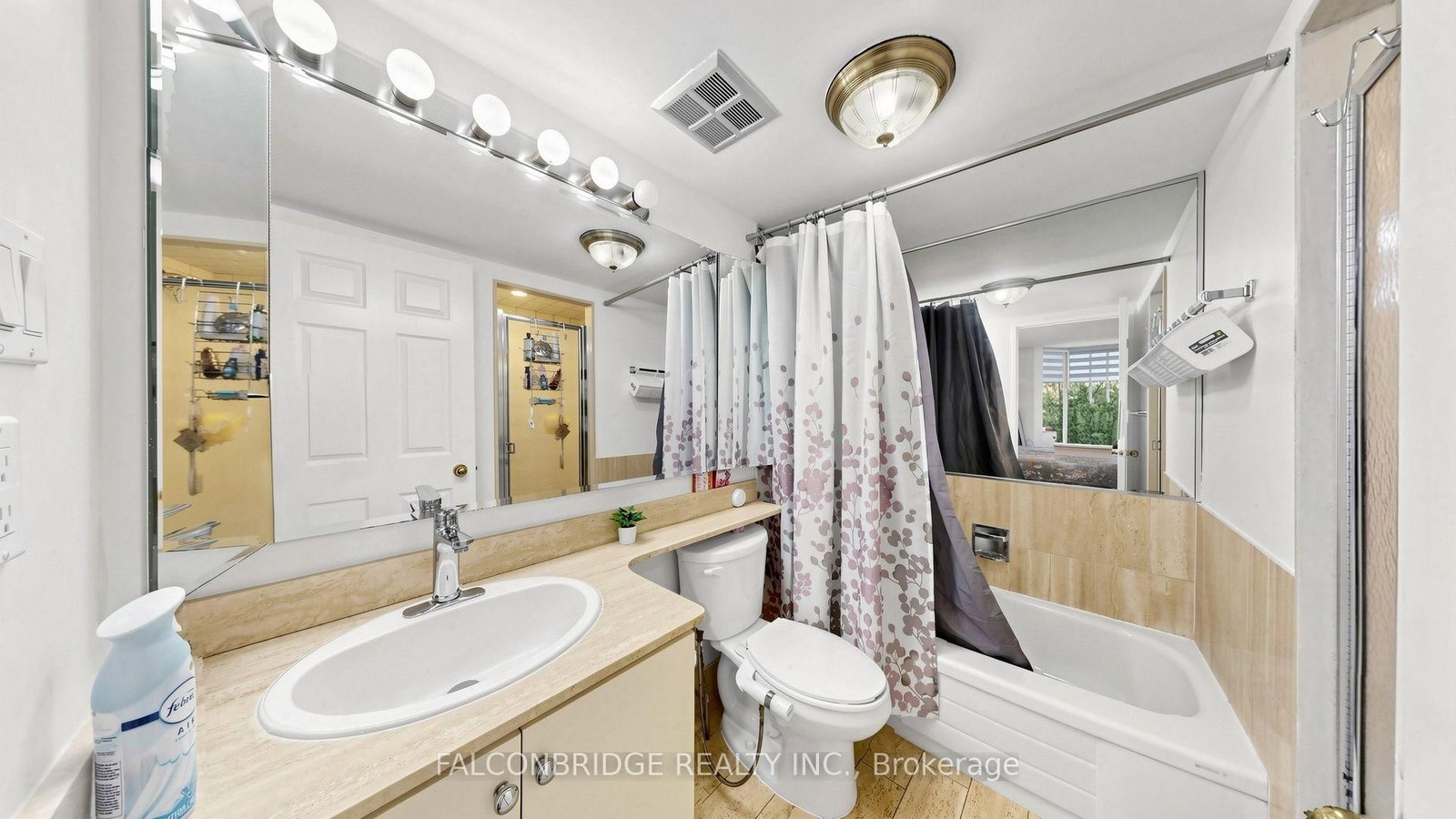 5 Lisa Brampton,ON L6T 4T4 — Photo 20