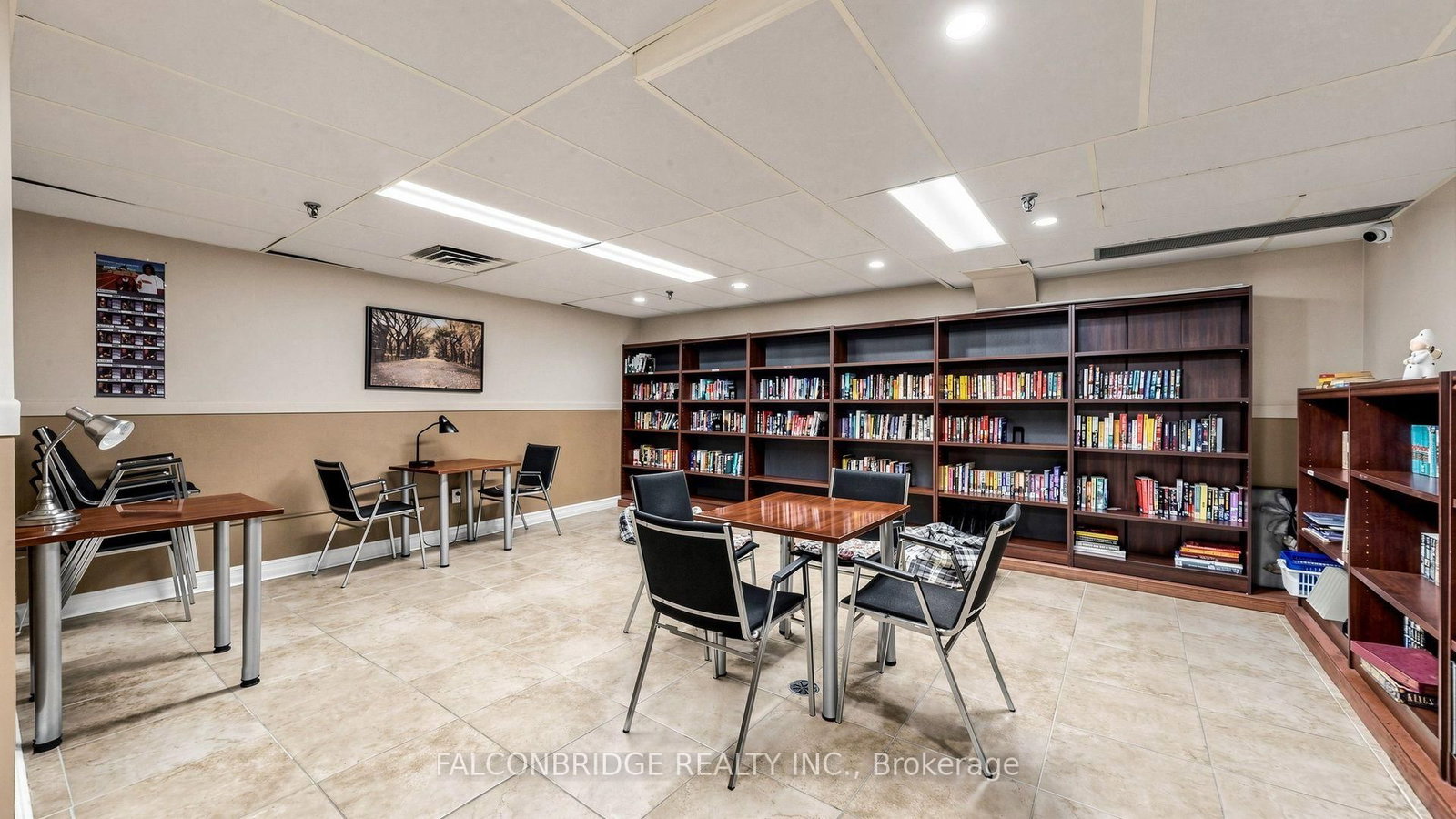 5 Lisa Brampton,ON L6T 4T4 — Photo 6