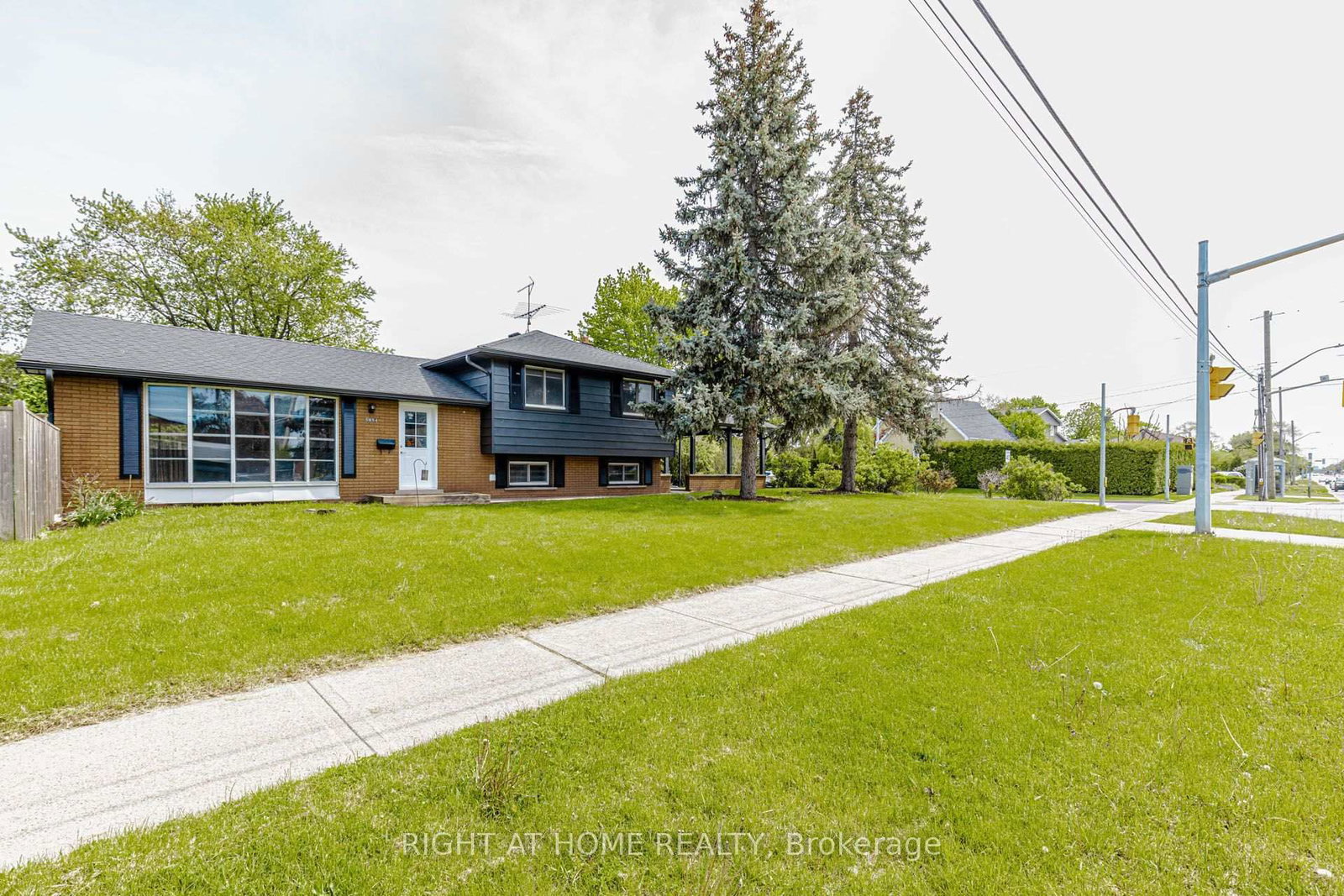 5154 New Street • Burlington, ON photo 38