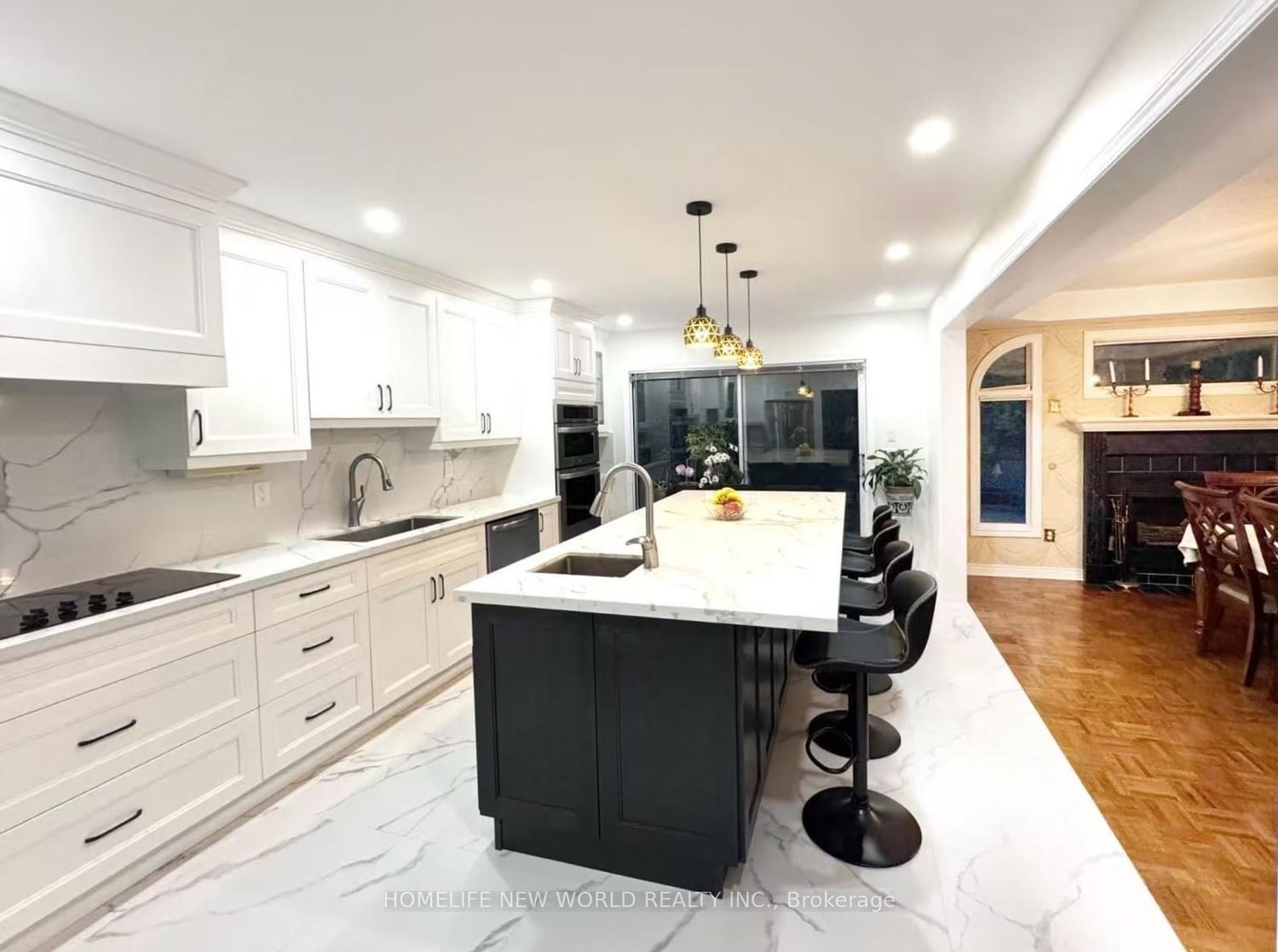 2326 Yorktown Circle • Mississauga, ON photo 11