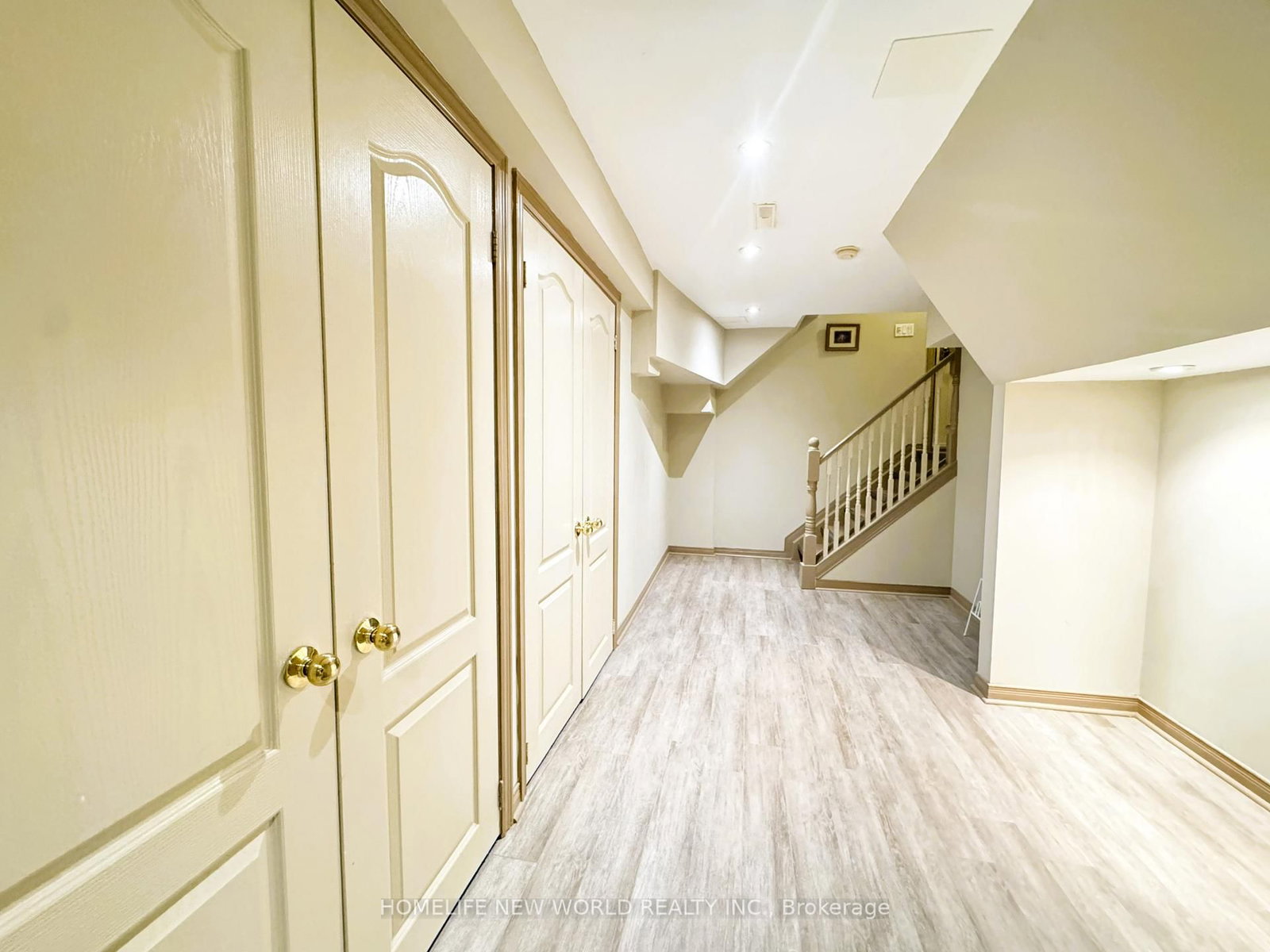 2326 Yorktown Circle • Mississauga, ON photo 29