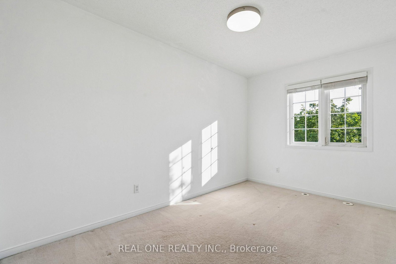 2350 Sutton Drive • Burlington, ON photo 20