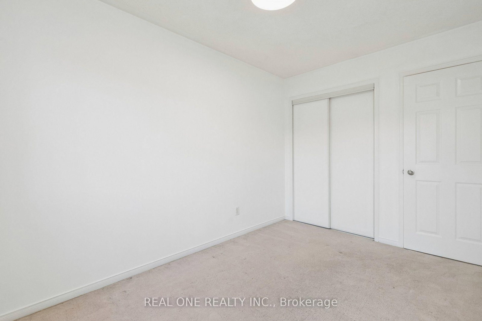 2350 Sutton Drive • Burlington, ON photo 21