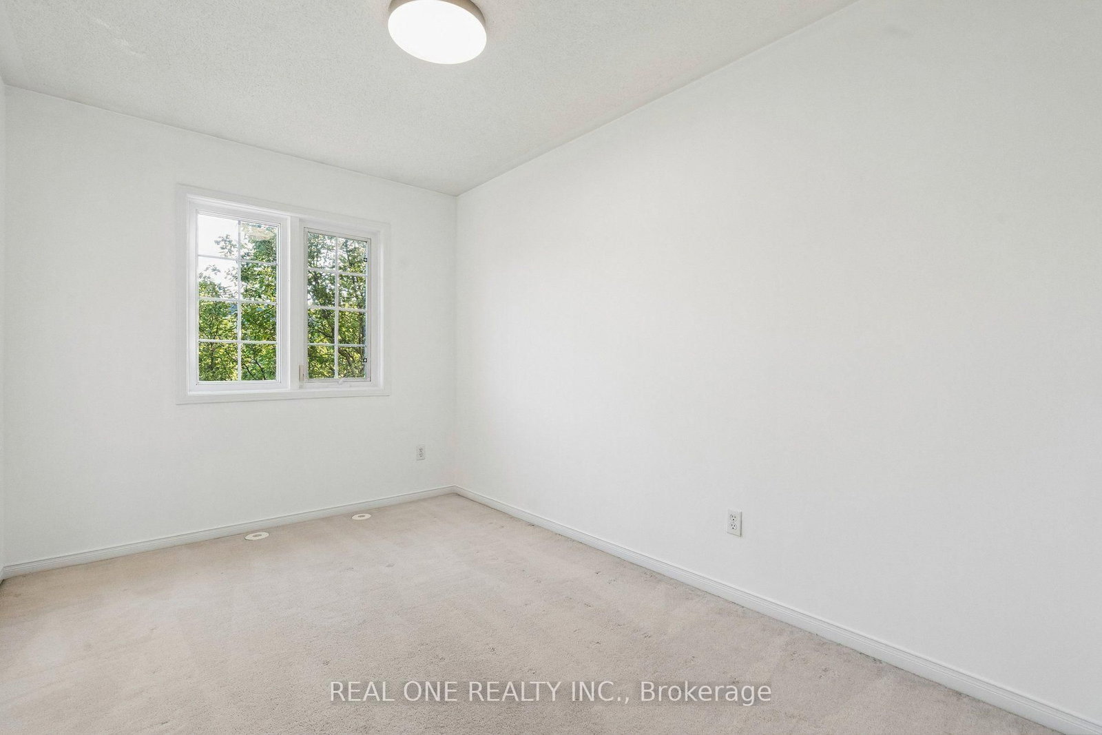 2350 Sutton Drive • Burlington, ON photo 22