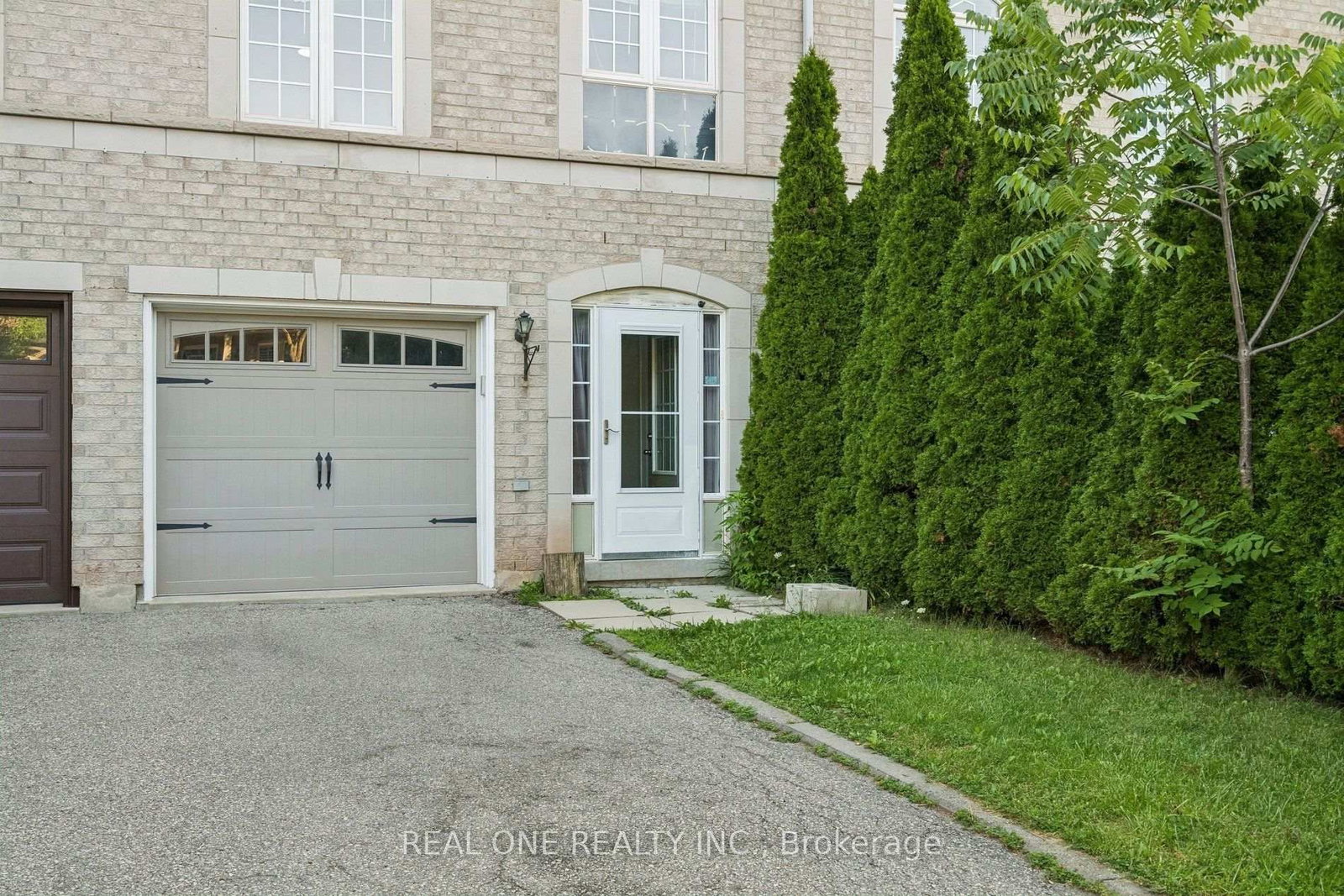 2350 Sutton Drive • Burlington, ON photo 35