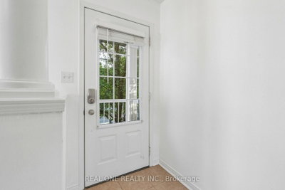 2350 Sutton Drive • Burlington, ON photo 8