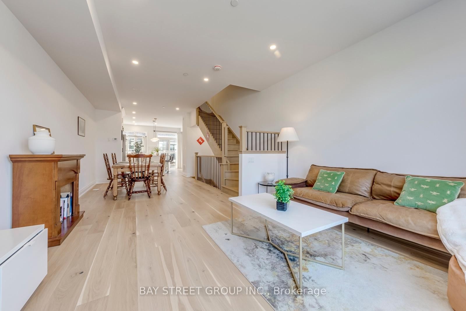 2119 Lillykin Street • #11 • Oakville, ON photo 15