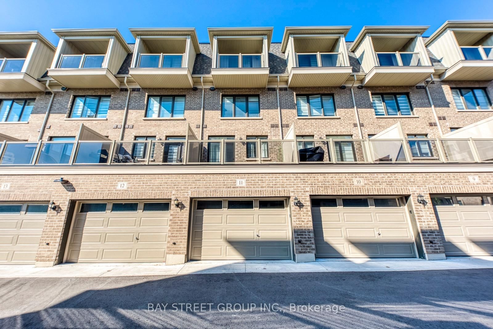 2119 Lillykin Street • #11 • Oakville, ON photo 46