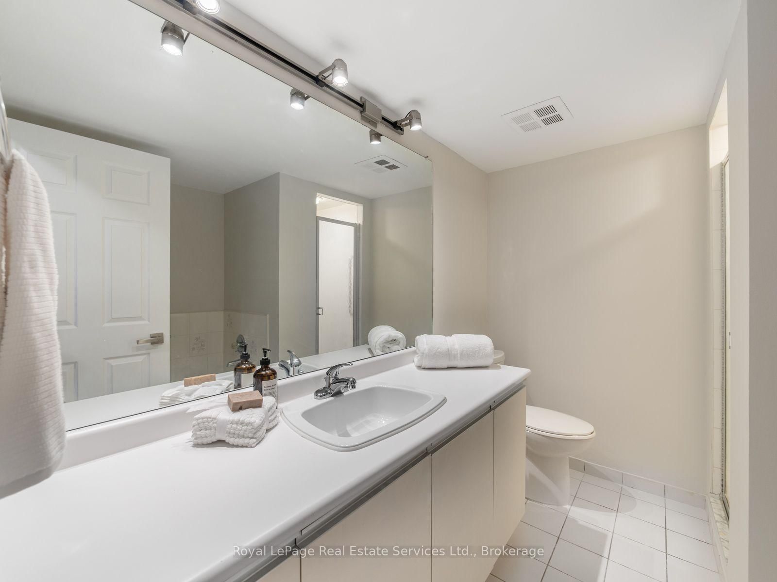 2177 Burnhamthorpe Road W • #309 • Mississauga, ON photo 17